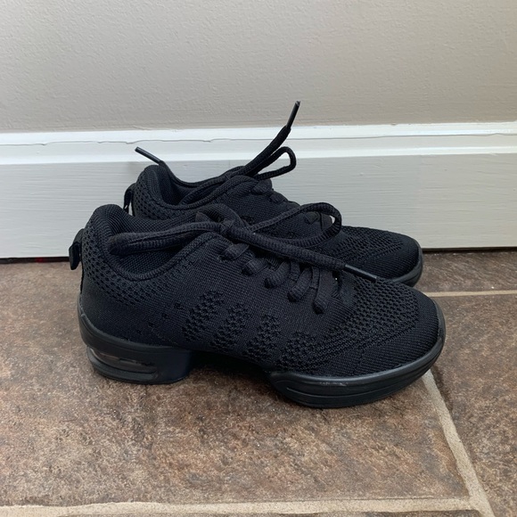 Girl’s Revolution Hip Hop Sneakers 🪩 - Picture 1 of 5